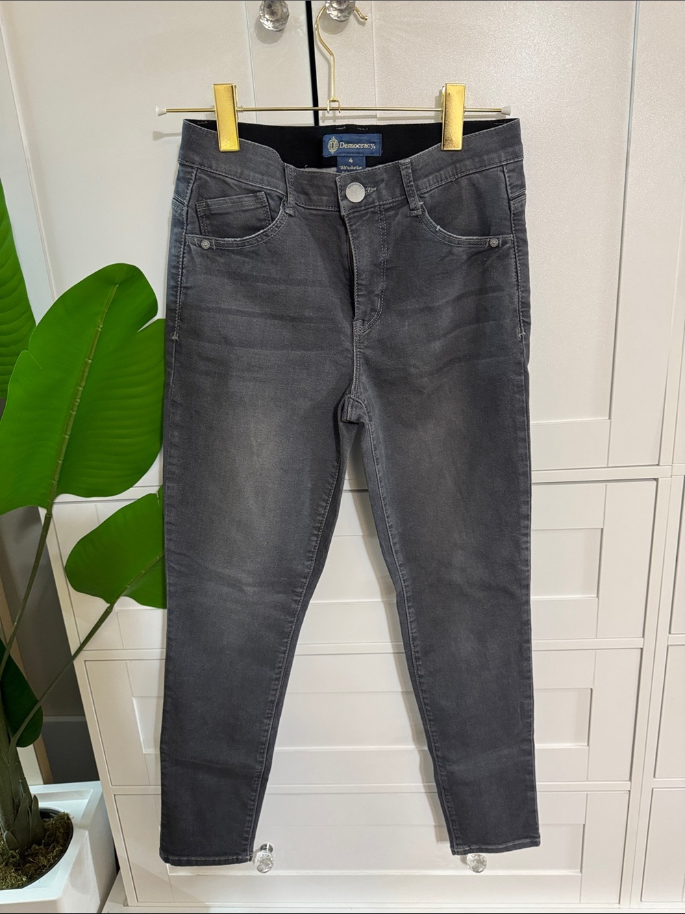 Democracy Women's Charcoal Skinny Jeans